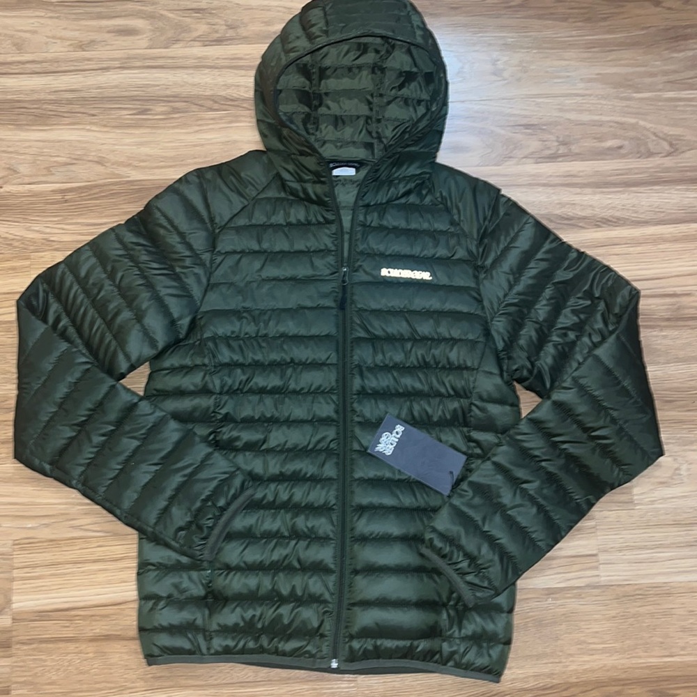 NWT woman’s puffer coat